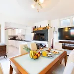 4 Bedroom Cozy Home In Slatine