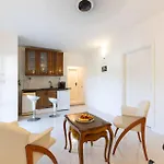 בית נופש 3 Bedroom Cozy In Slatine