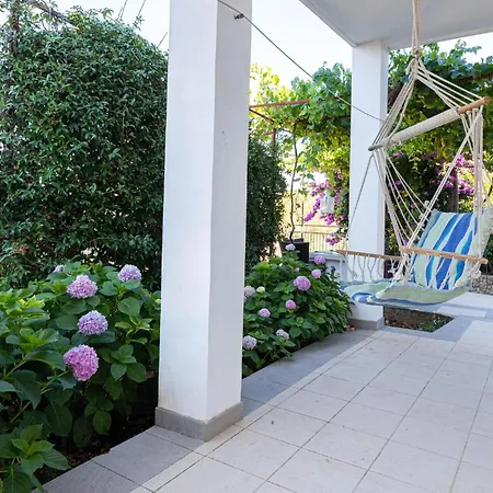 Ferienhaus 3 Bedroom Cozy In Slatine *