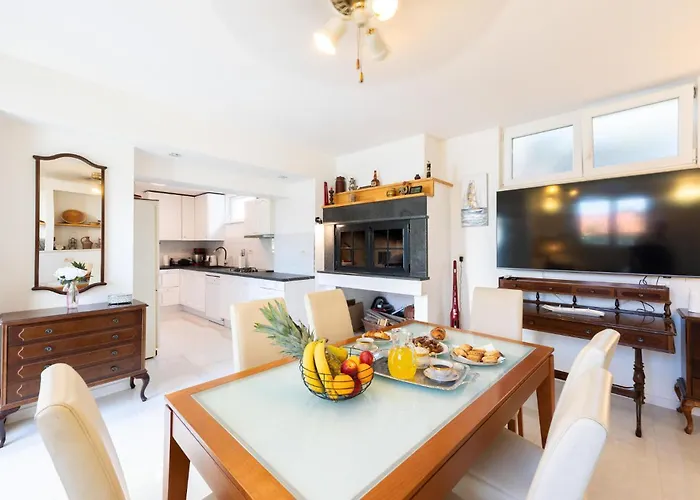 3 Bedroom Cozy In Slatine