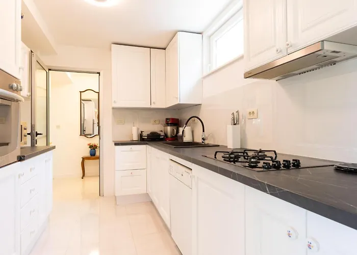 3 Bedroom Cozy In Slatine Ferienhaus Trogir
